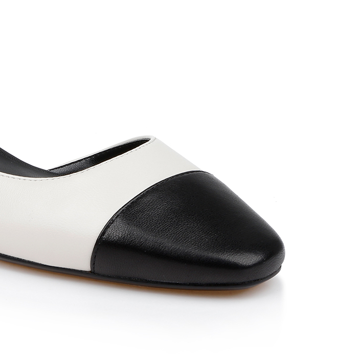 Cream_Black Hollow Pump - Close-up View